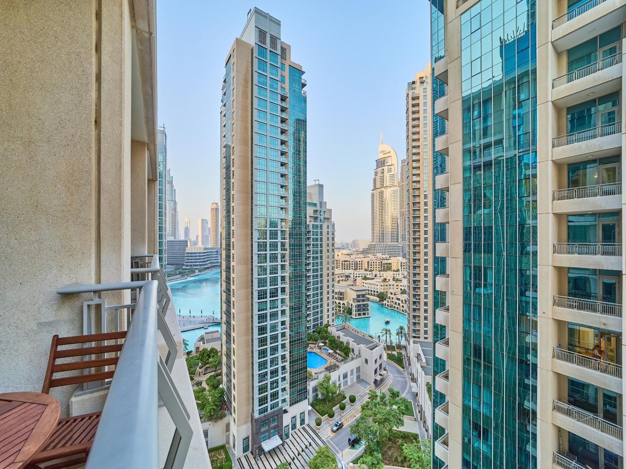 Golden Homes Boulverd 1bhk Blue Heaven Near Mall & Burj Khalifa Downtown